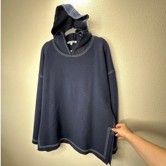 Elizabeth and James Navy with White Stitch Long Sleeve Hooded Sweater L - Picture 3 of 15